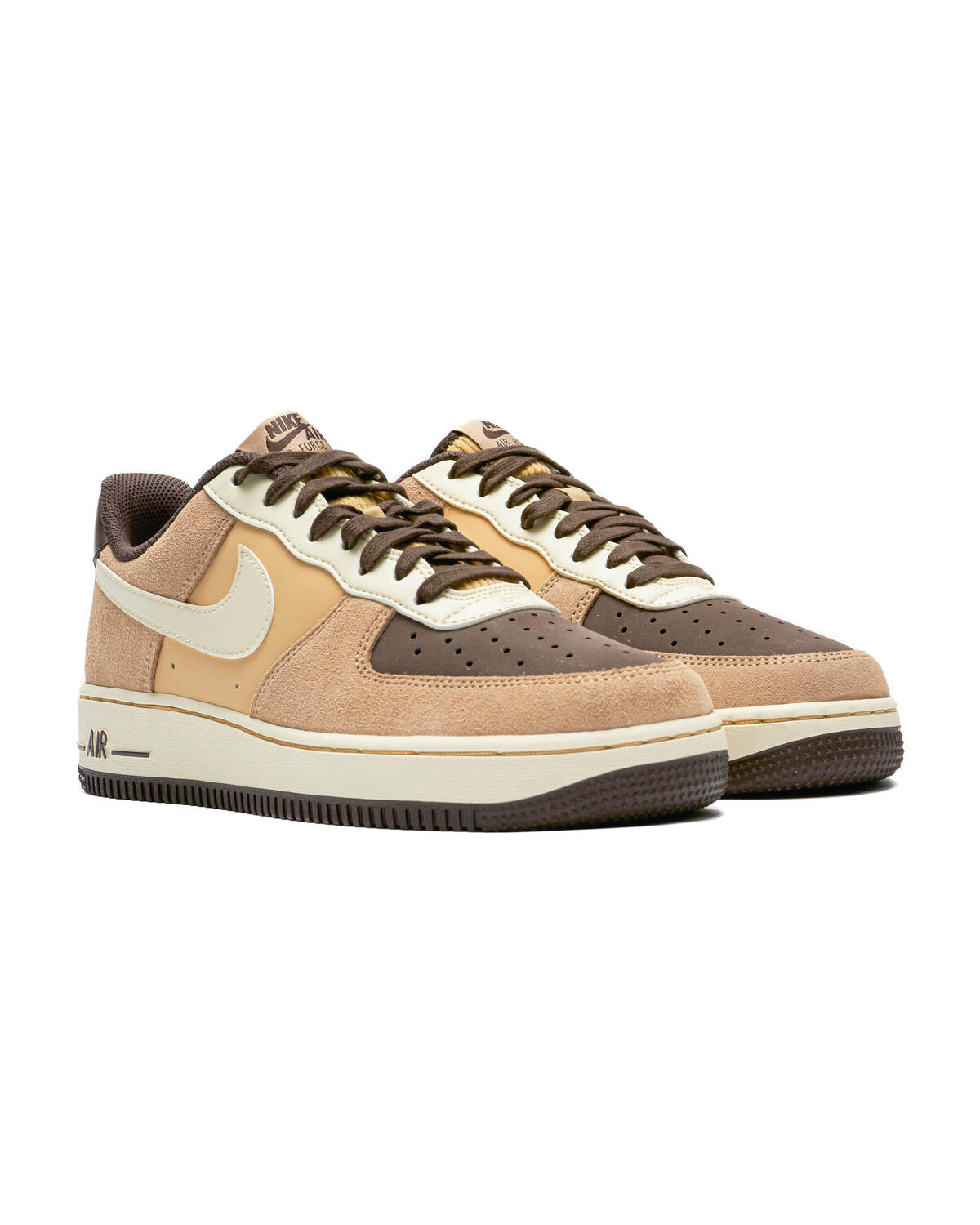 Nike AIR FORCE 1 '07 LV8 EMB